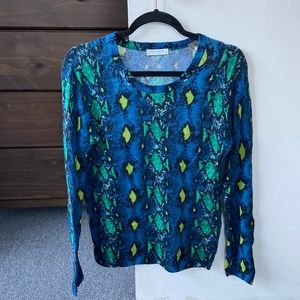 Equipment 100% cashmere snakeskin sweater